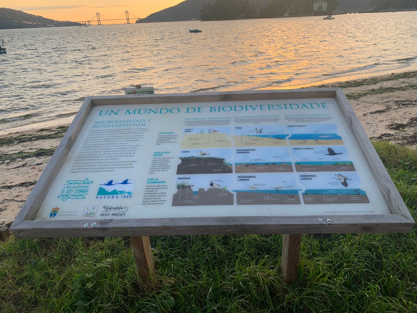 Praia de Cesantes by Miriam