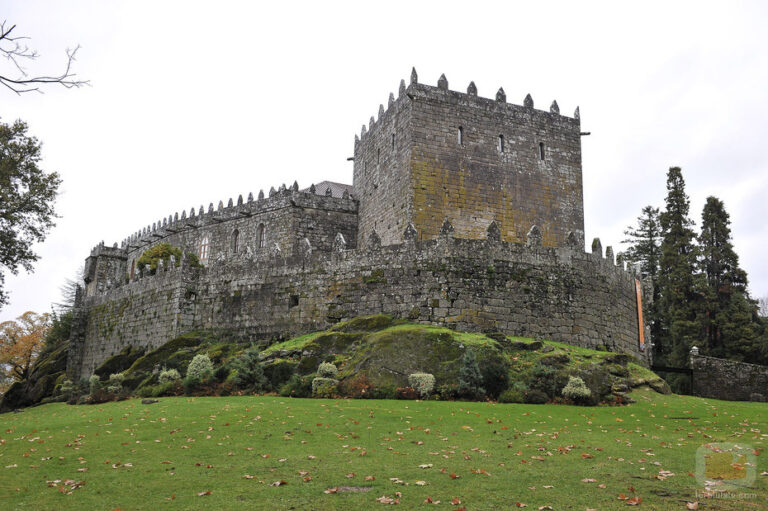 22986 castillo de soutomaior 768x511
