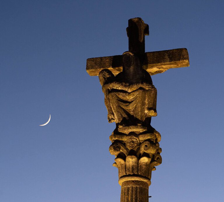 Cruceiro do convento 768x693